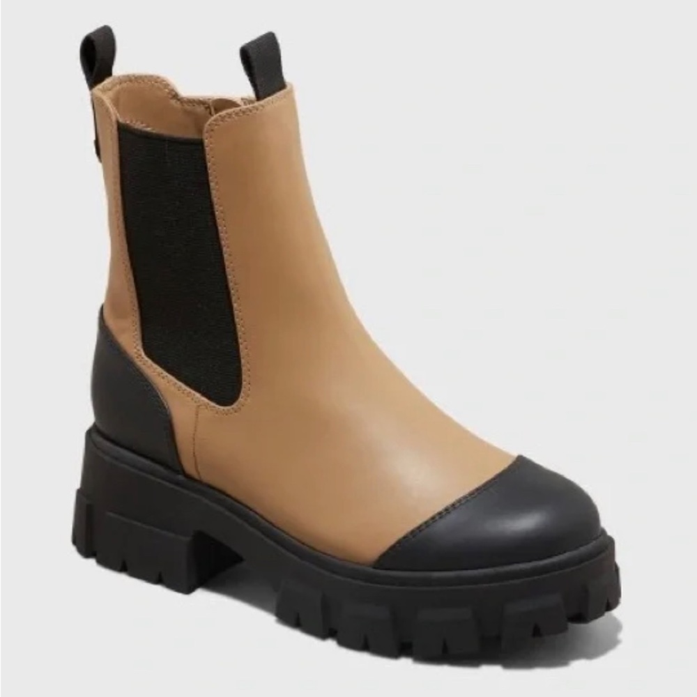 Trendy! Chunky sole 6” taupe and black ankle boots! A New Day! Faux Leat…